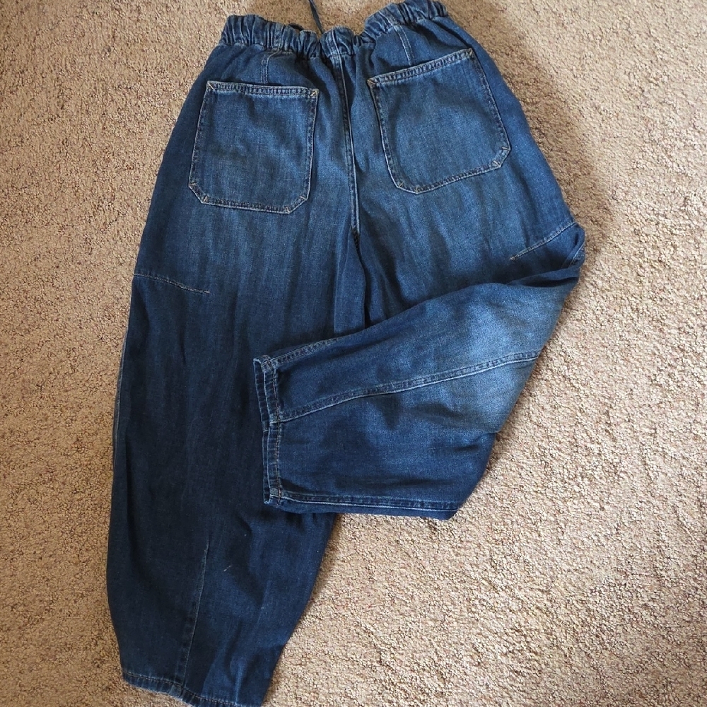 We The Free Relaxed Fit Dark Blue Barrel Cropped Jeans - Picture 2 of 4